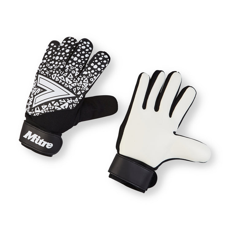 Front view of the Mitre Magnetite Junior Unisex Glove Black and White